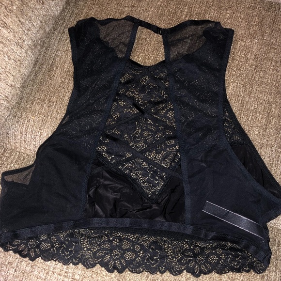 VS high neck black lace bralette sz L New - Picture 3 of 5